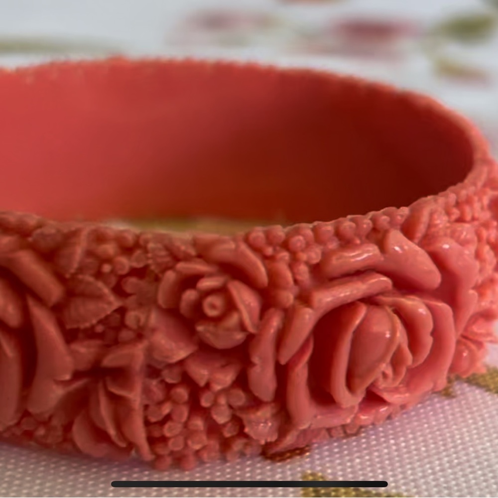 Vintage celluloid bracelet carved flowers peachy orange color ornate antique. - Picture 6 of 16